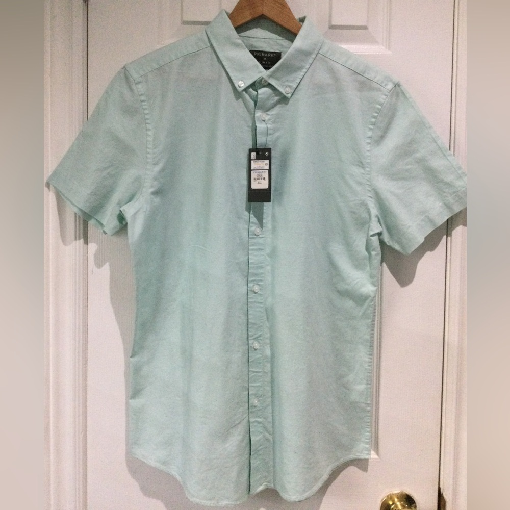 BNWT 100% Cotton Green Casual Button Down Shirt
